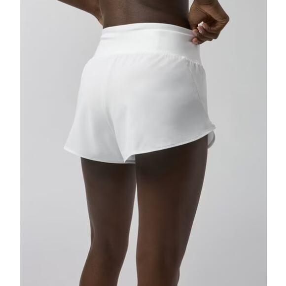 Brooks Women's White Chaser 2.0 Running 3" Shorts Size S - Picture 2 of 10